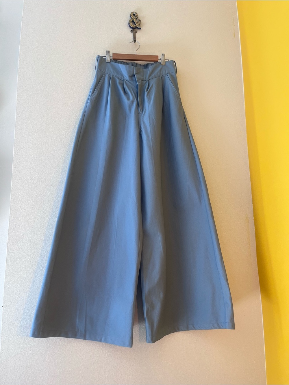 Wide Leg High-Waist Trousers in Dusty Blue